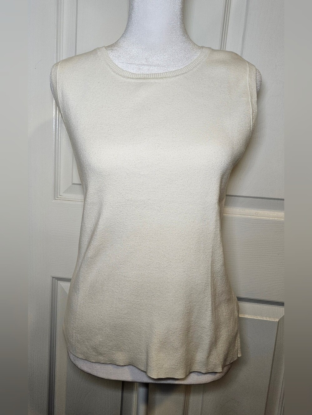 LizGolf Sleeveless Crewneck Top, 100% Cotton